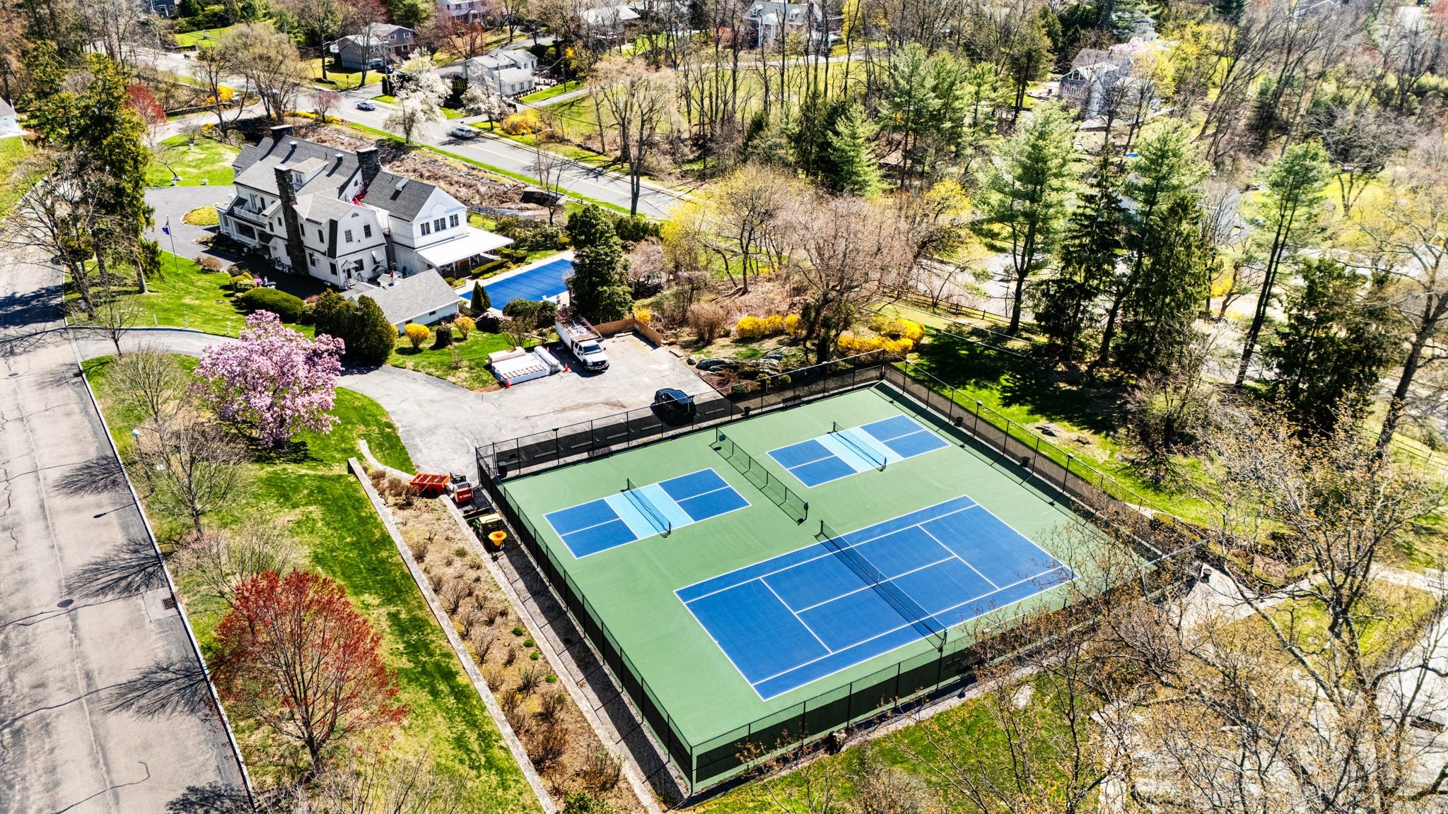 61 Brook Hills Circle, White Plains, New York image 23