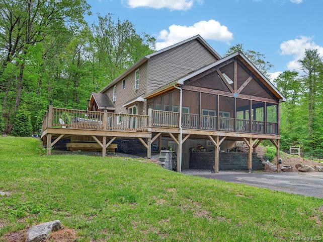 203 Wildwood Way