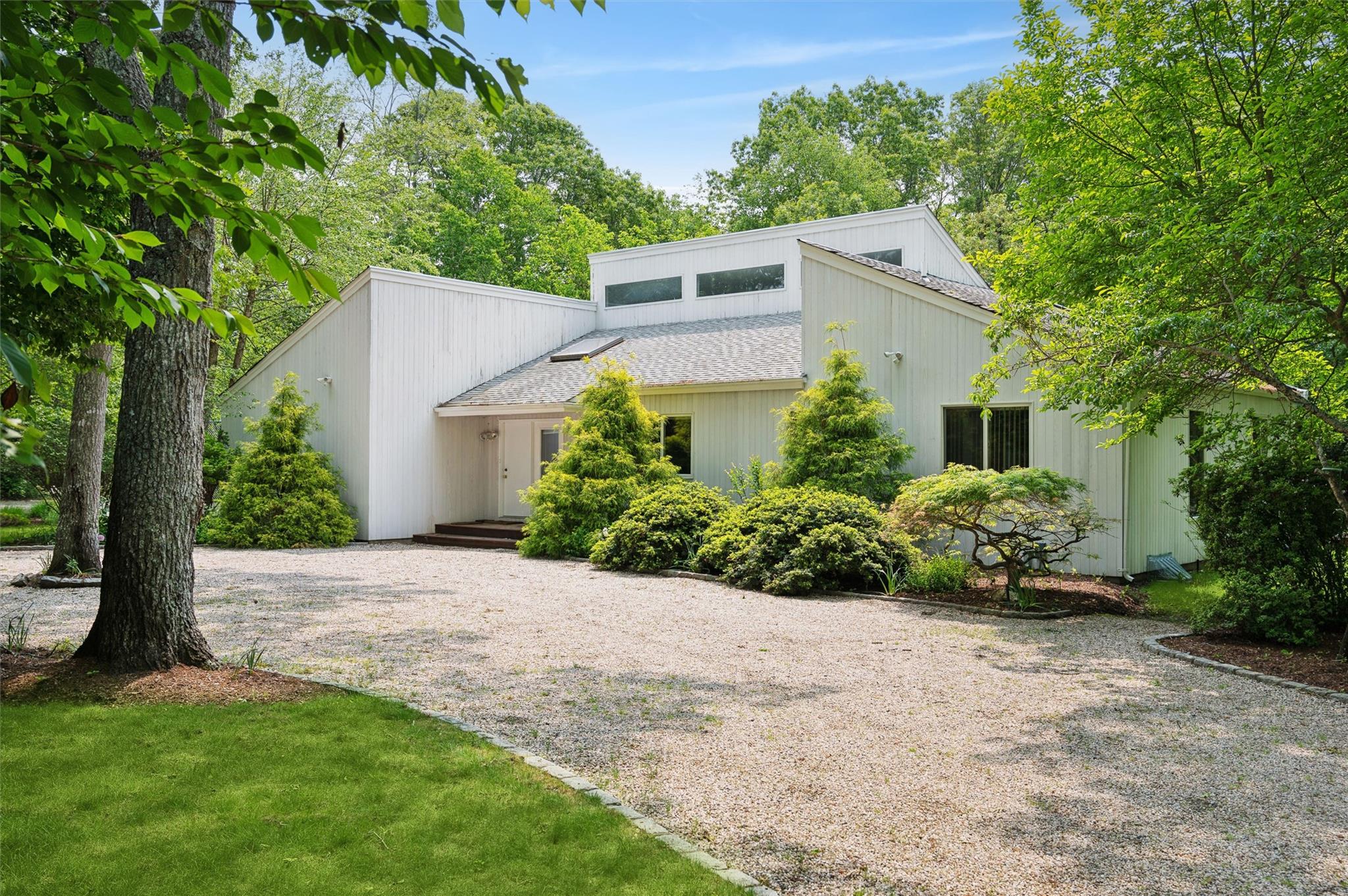 Property for Sale at Midhampton Court, Quogue, Hamptons, NY - Bedrooms: 4 
Bathrooms: 3  - $1,990,000