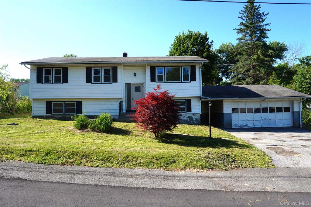 Photo of 62 Warwick Road, Carmel, NY 10512 (MLS # 1018579)
