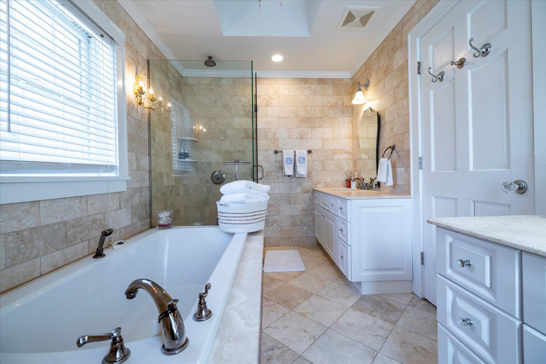 169 Hempstead Avenue, Rockville Centre, New York image 24
