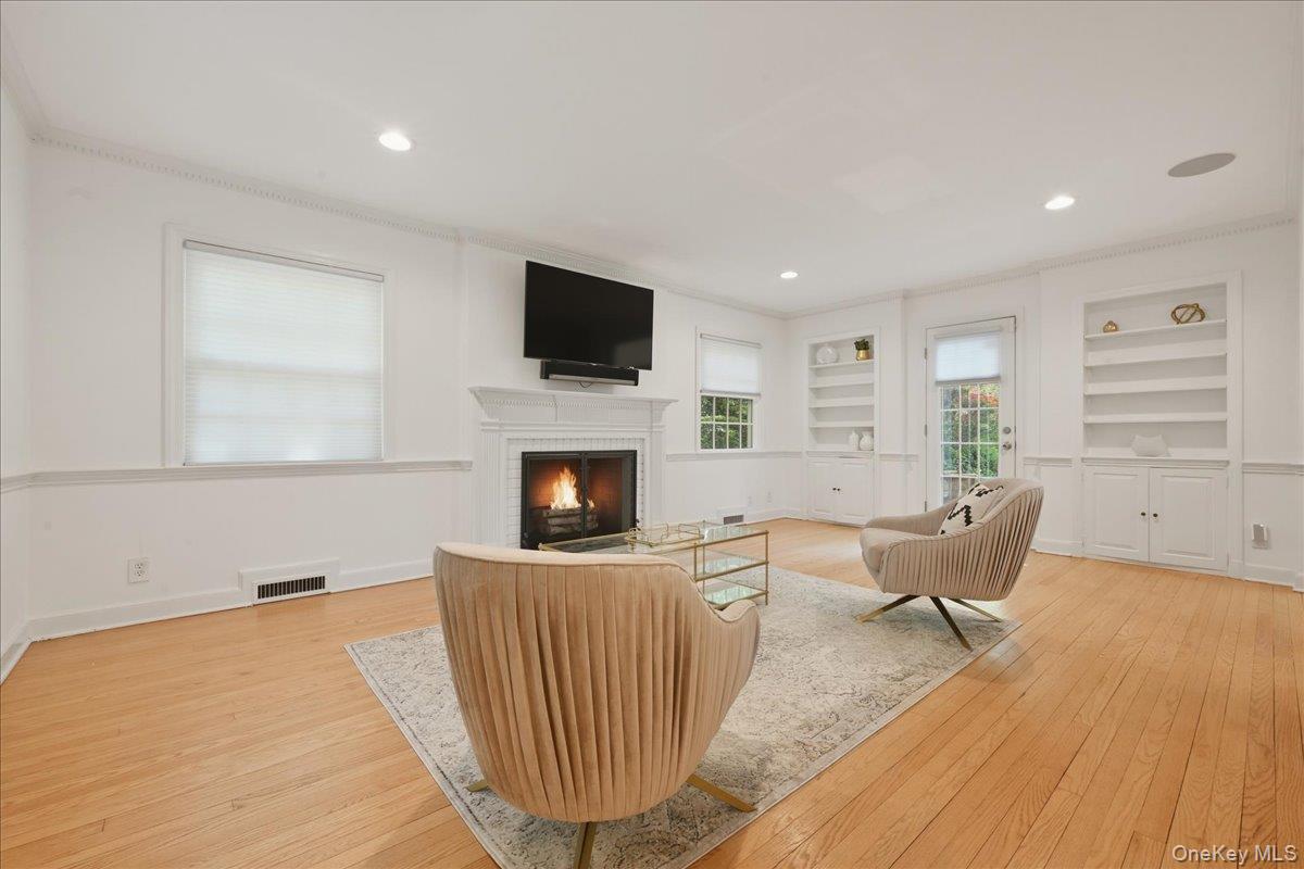 214 Nassau Avenue
