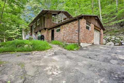 Photo of 951 Haverstraw Road, Suffern, NY 10901 (MLS # 1048122)