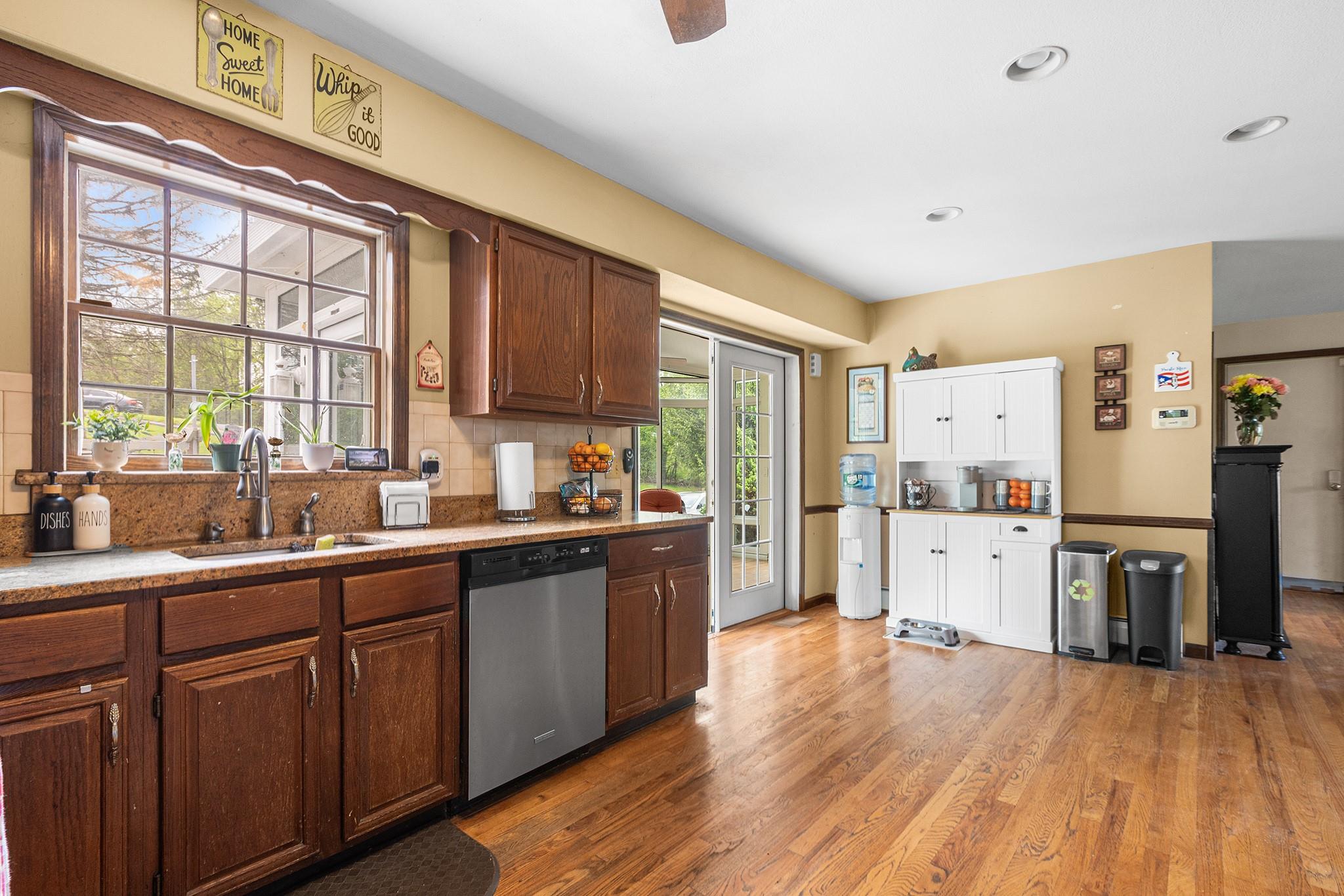 194 Overlook Road, Poughkeepsie, New York image 9