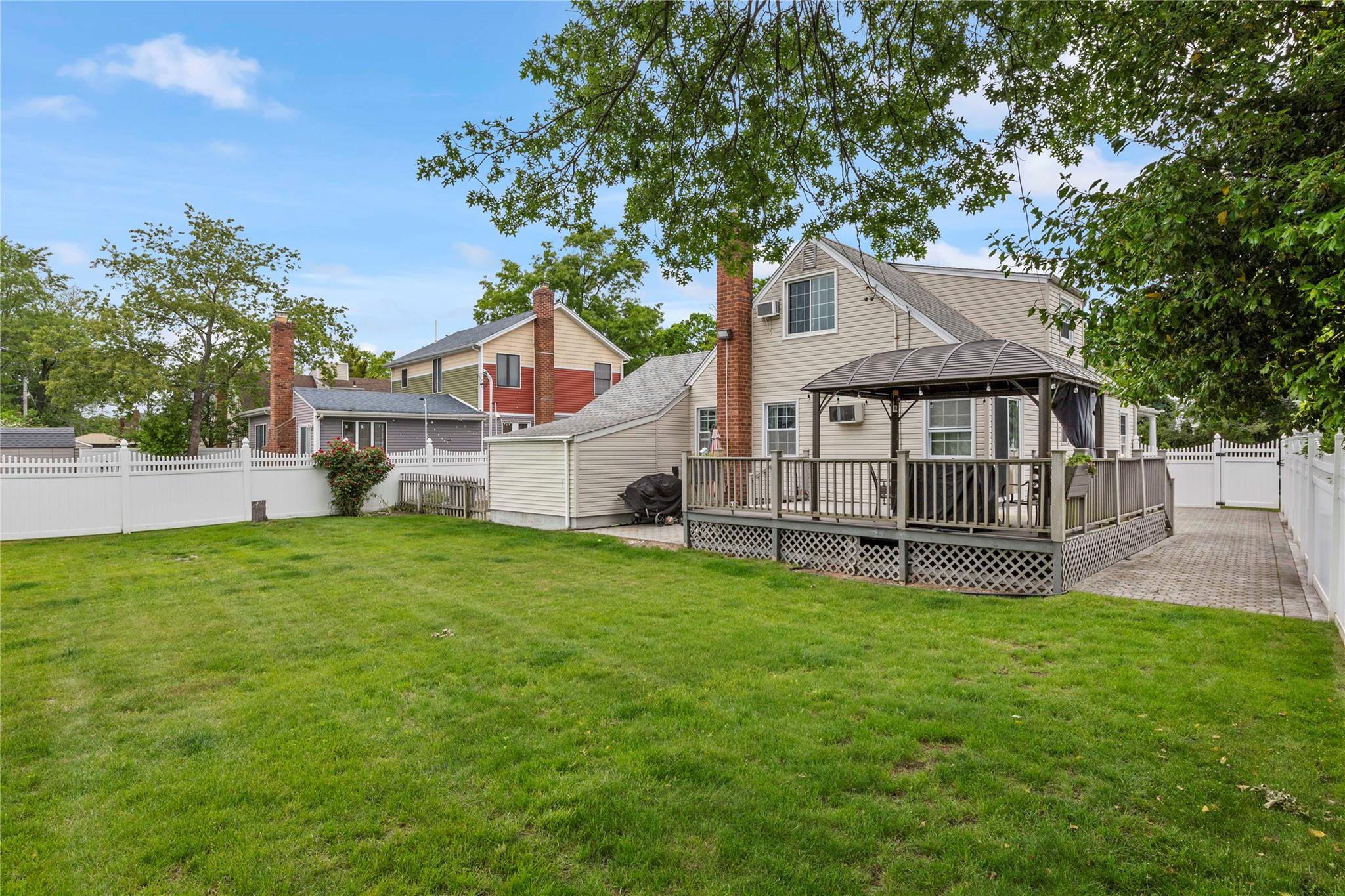 64 Remson Street, Valley Stream, New York image 17