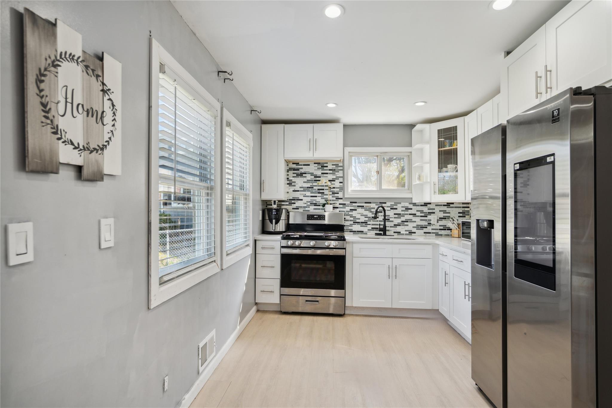 239 Eastwood Boulevard, Centereach, New York image 9