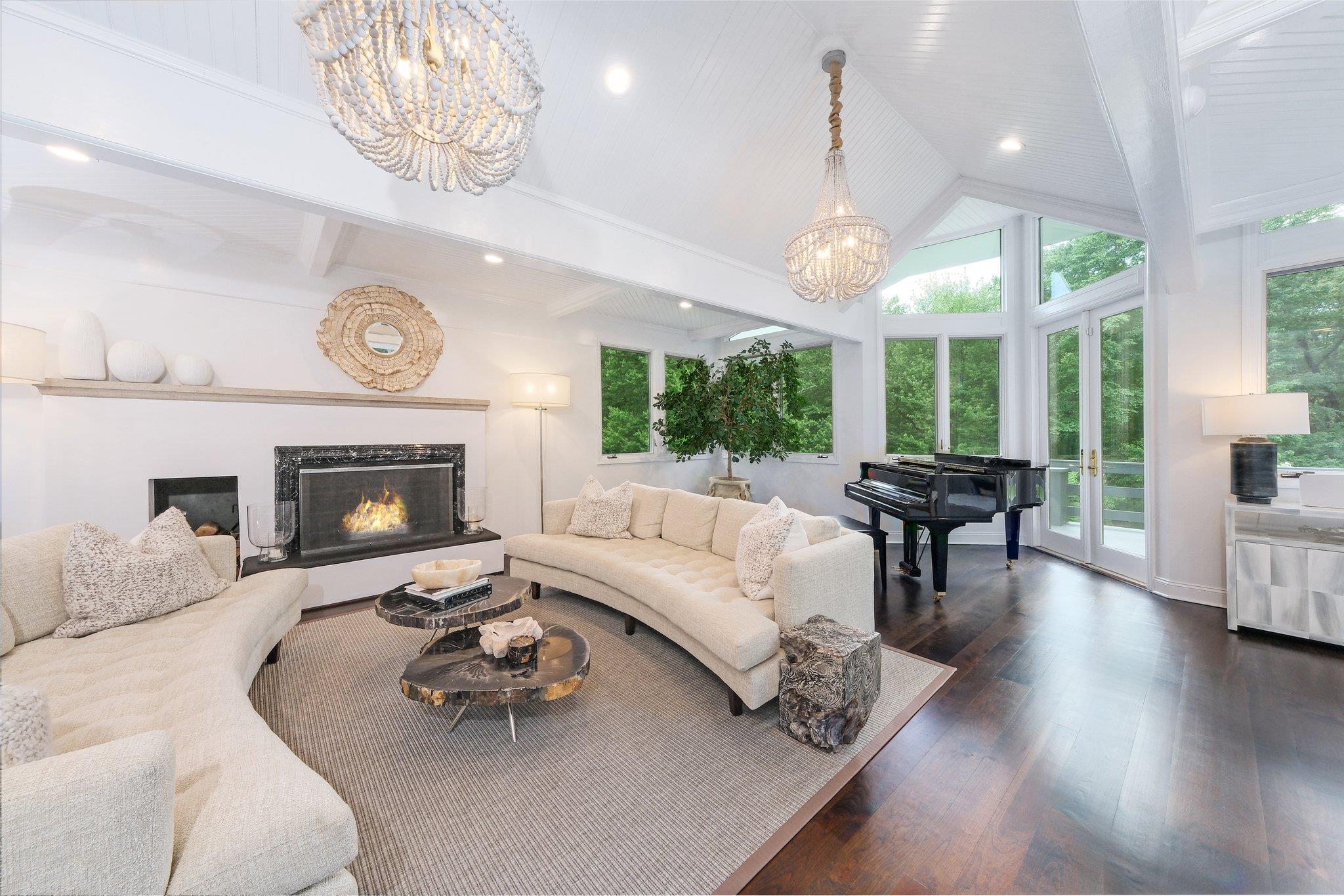 652 Long Hill Road, Briarcliff Manor, New York image 5