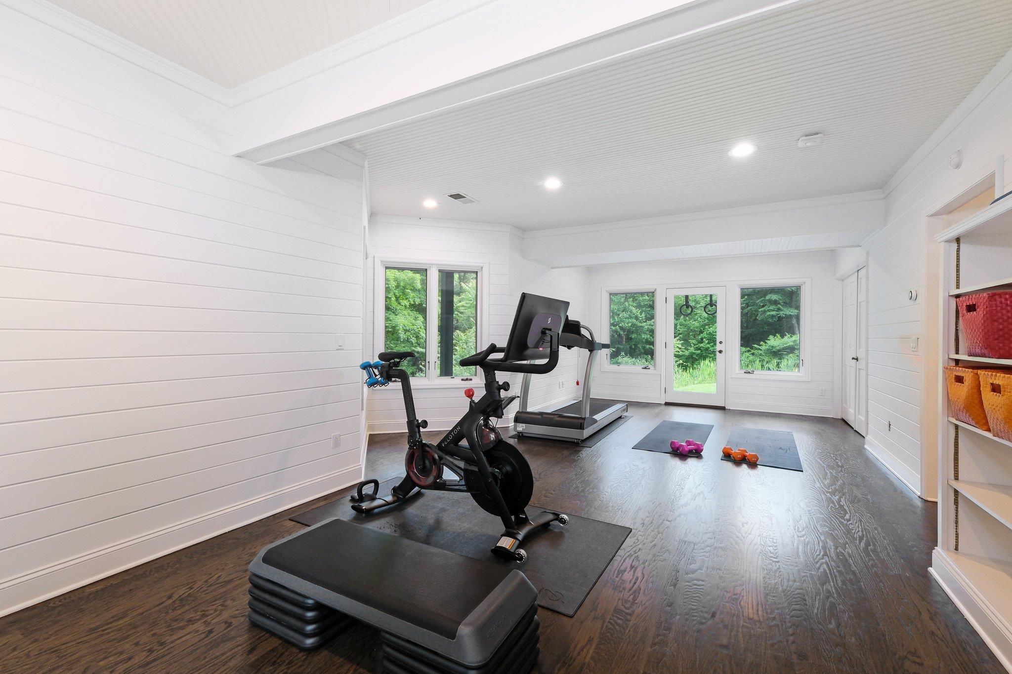 652 Long Hill Road, Briarcliff Manor, New York image 28