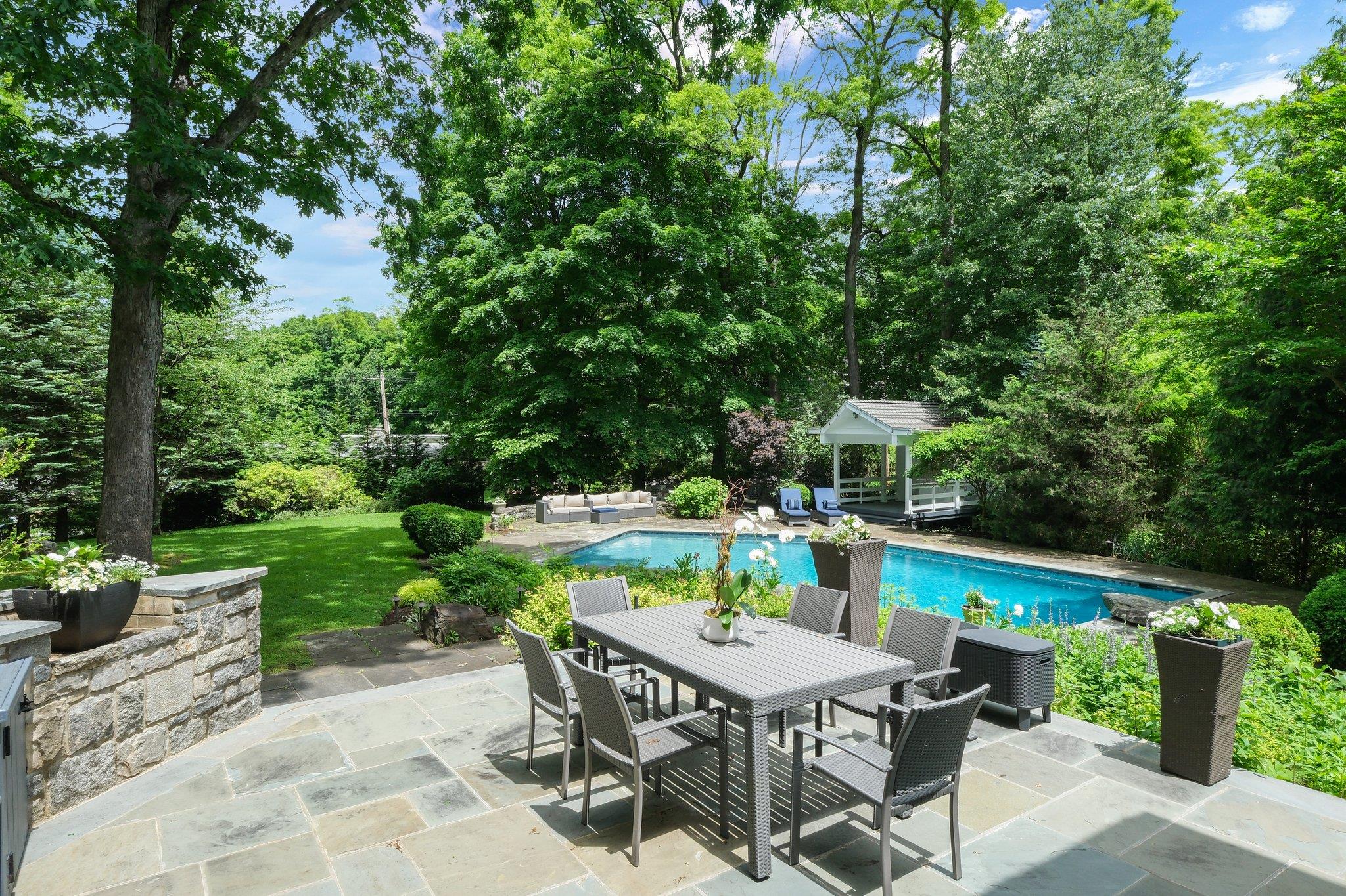 652 Long Hill Road, Briarcliff Manor, New York image 9