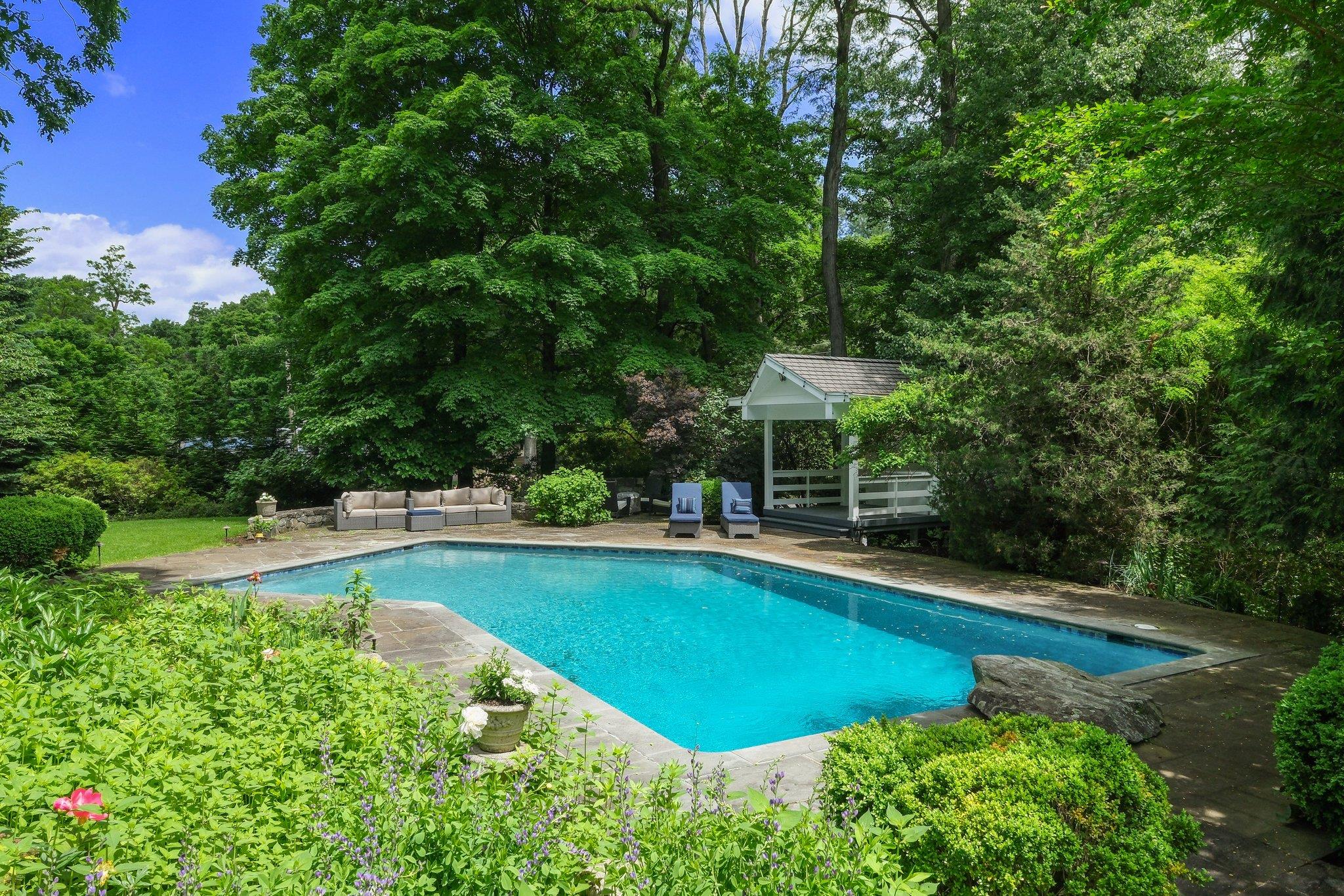 652 Long Hill Road, Briarcliff Manor, New York image 36