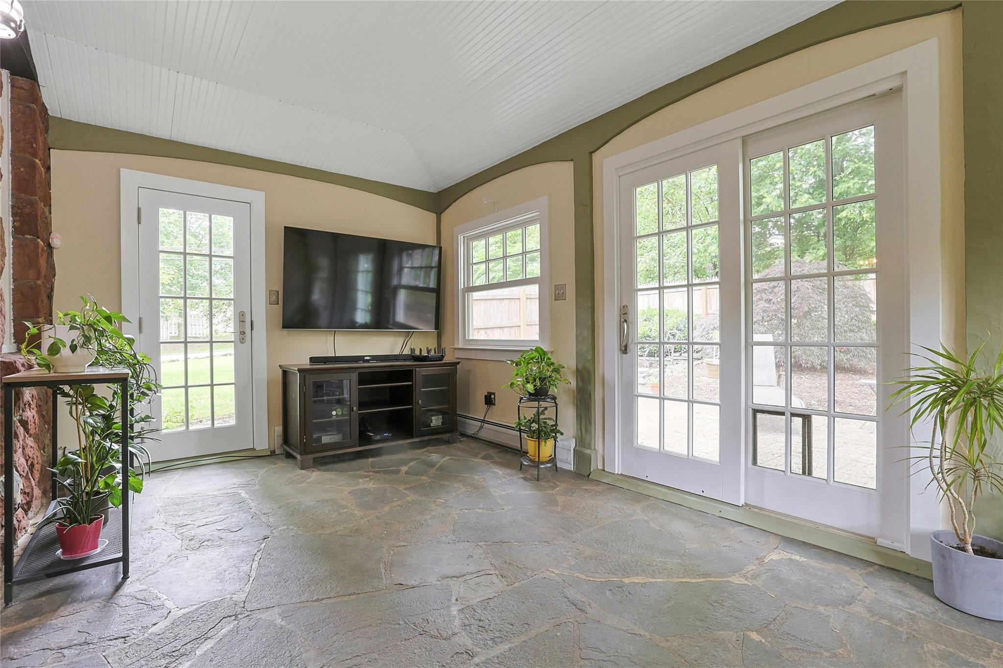 200 New Hempstead Road, New City, New York image 17