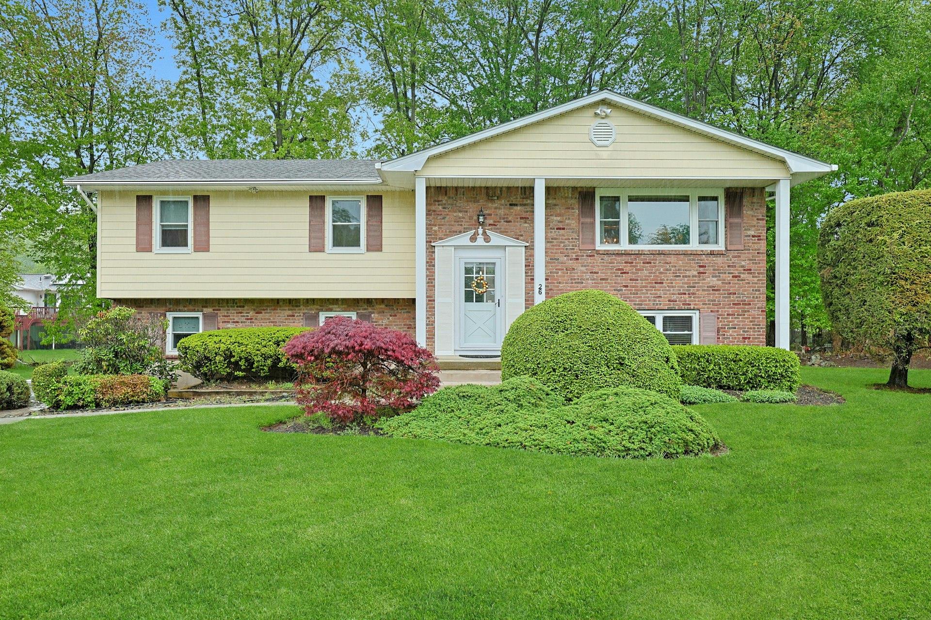 26 Preakness Lane, New City, New York image 1