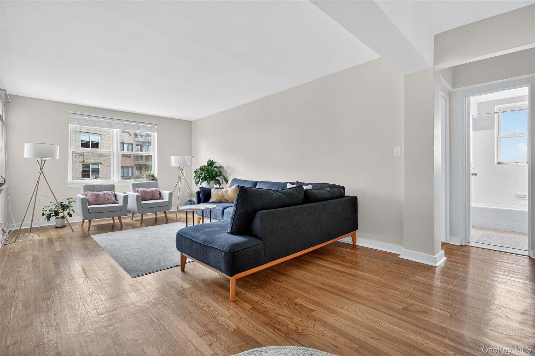 4295 Webster Avenue 5J