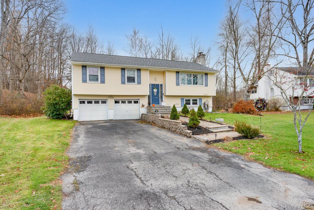 Photo of 7 Russ Place, Wappingers Falls, NY 12590 (MLS # 942476)