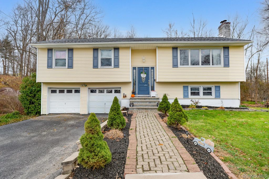 Photo of 7 Russ Place, Wappingers Falls, NY 12590 (MLS # 942476)