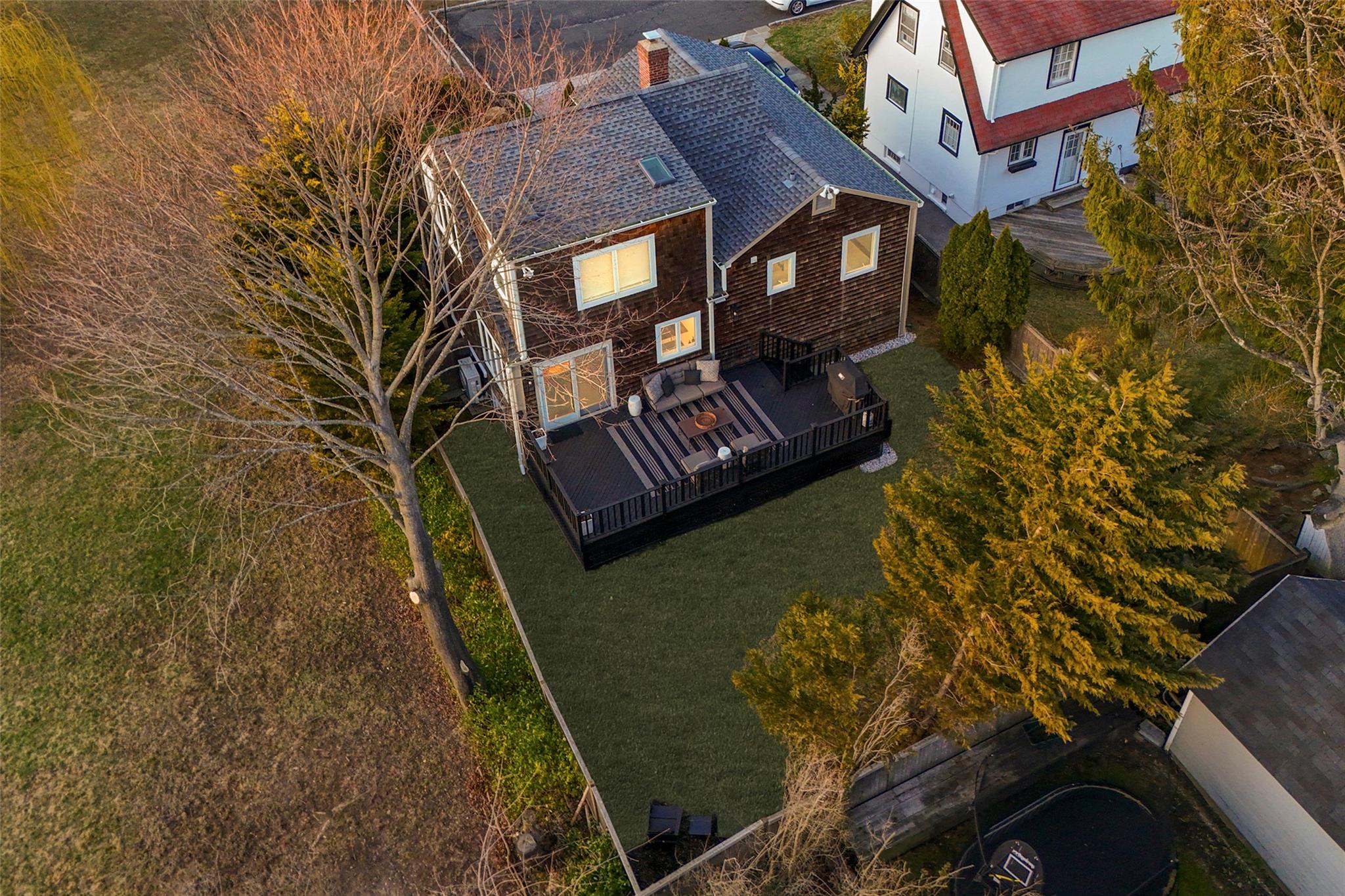 105 Willow Avenue, Larchmont, New York image 2