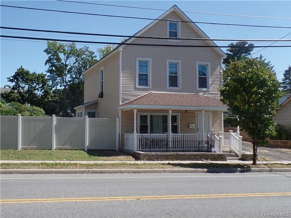 Photo of 216 Robinson Avenue, Newburgh, NY 12550 (MLS # 974282)