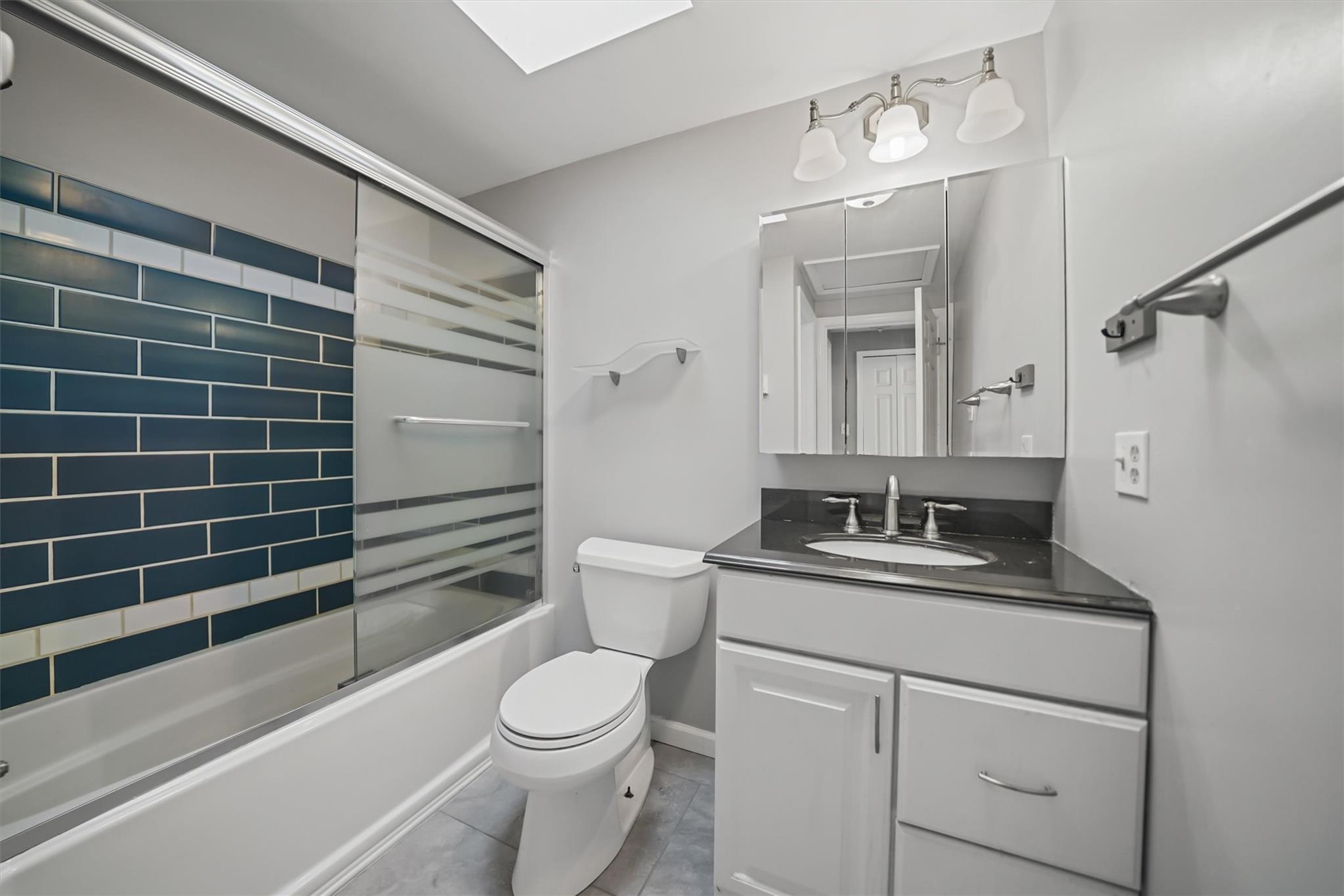 Beacon, New York 12508, United States, 3 Bedrooms Bedrooms, ,2 BathroomsBathrooms,Residential,Active,89172