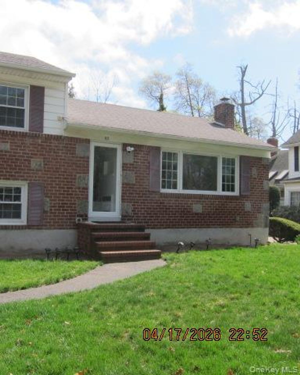 Photo of 93 Woodview Road, West Hempstead, NY 11552 (MLS # 988463)