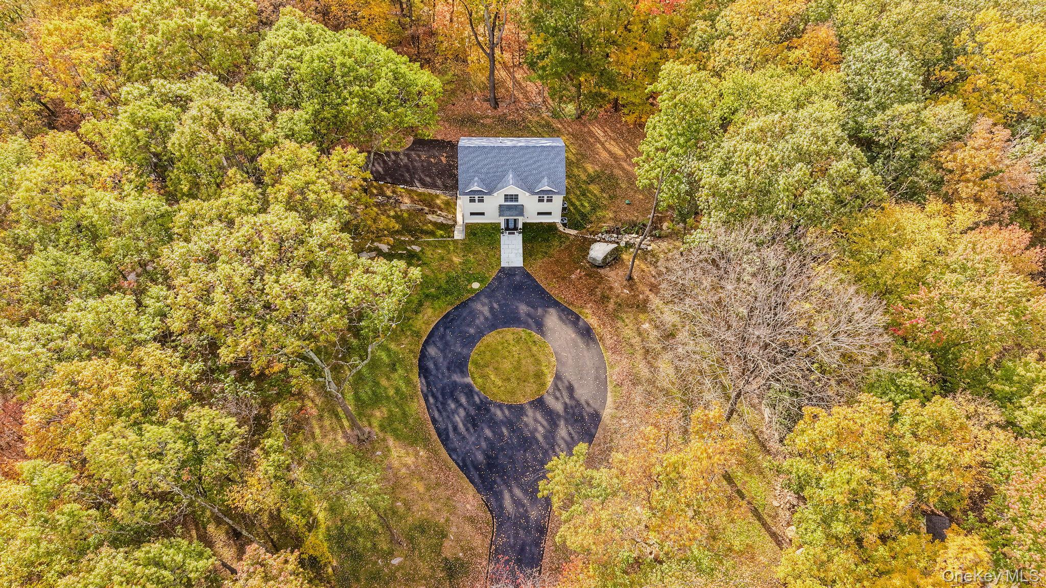 18 Laurel Road