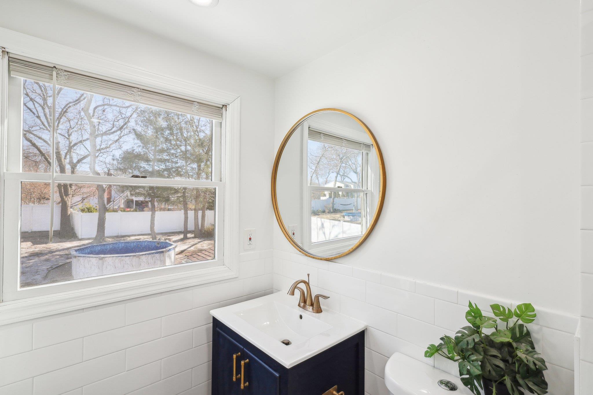 52 Brookfield Lane, South Setauket, New York image 31
