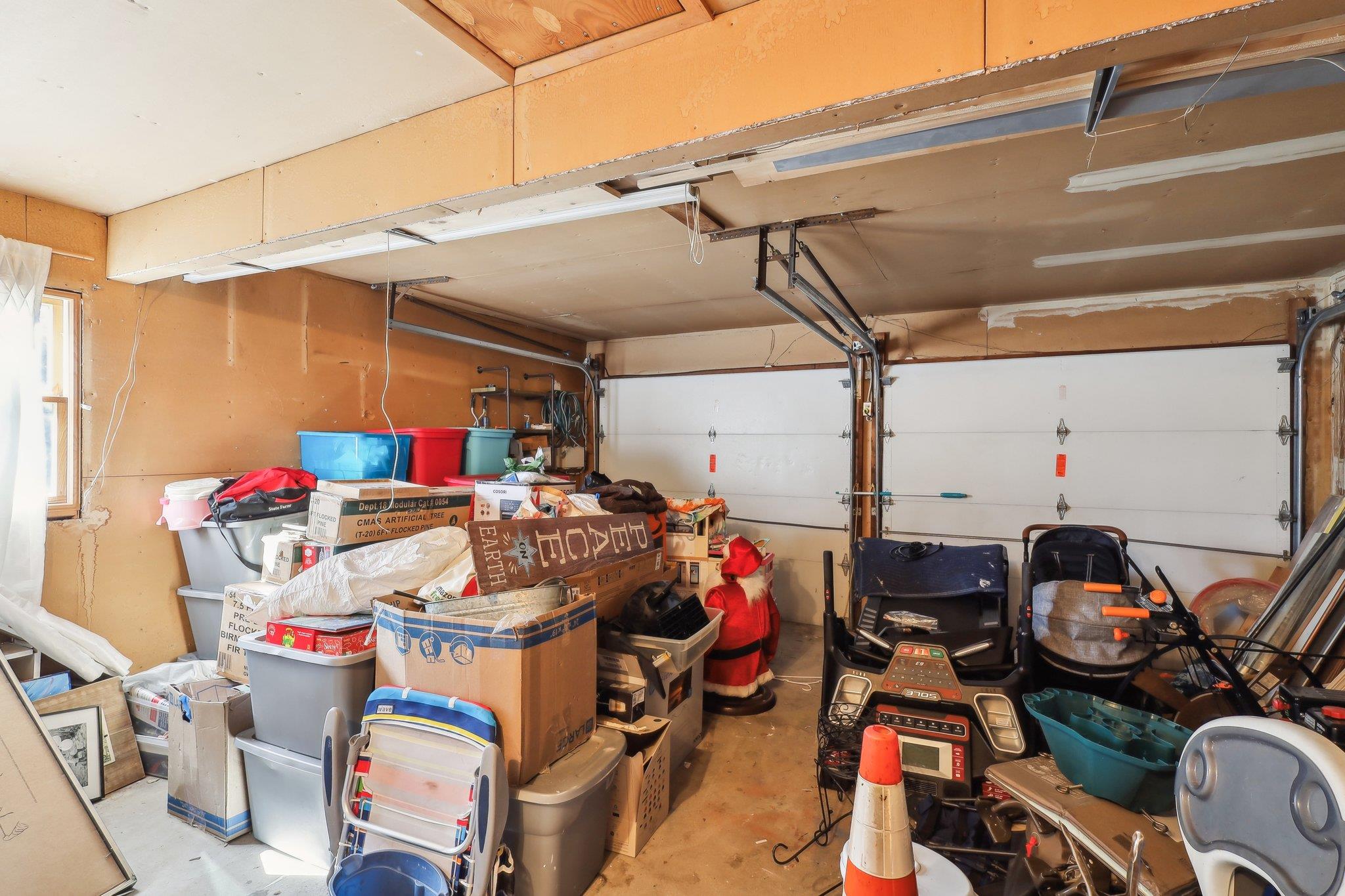 52 Brookfield Lane, South Setauket, New York image 33