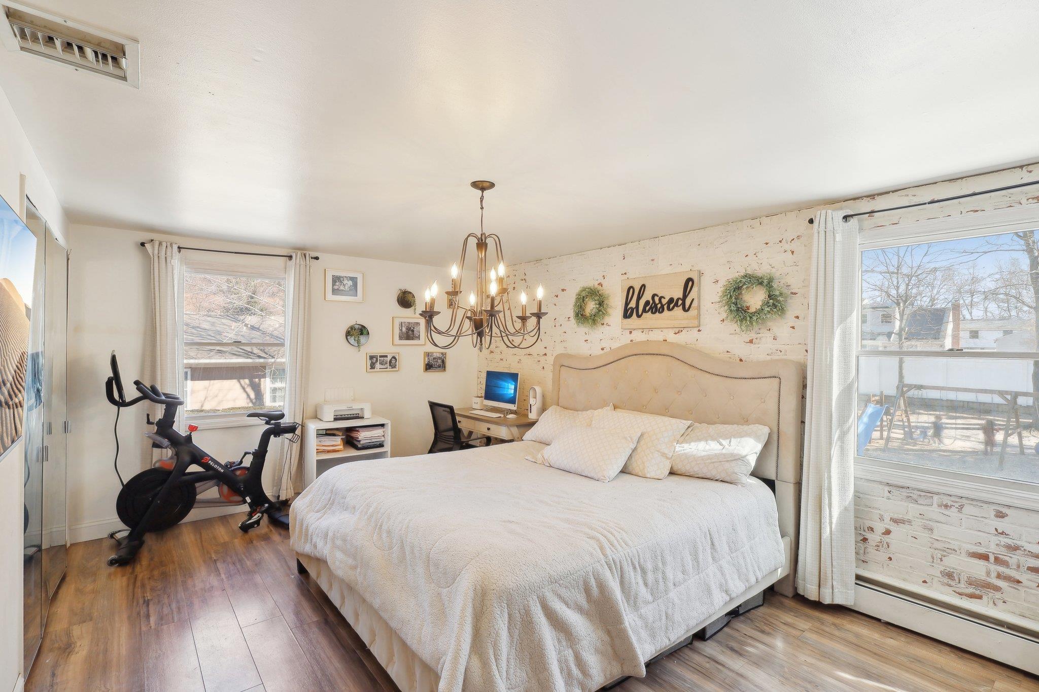 52 Brookfield Lane, South Setauket, New York image 28