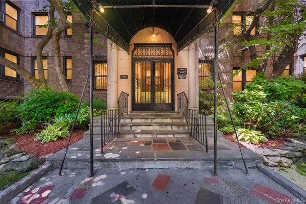 475 BRONX RIVER RD APT 4B, YONKERS, NY 10704 - Image b25f905392ed03f3cffdd4895bc1c5ea/2577527140