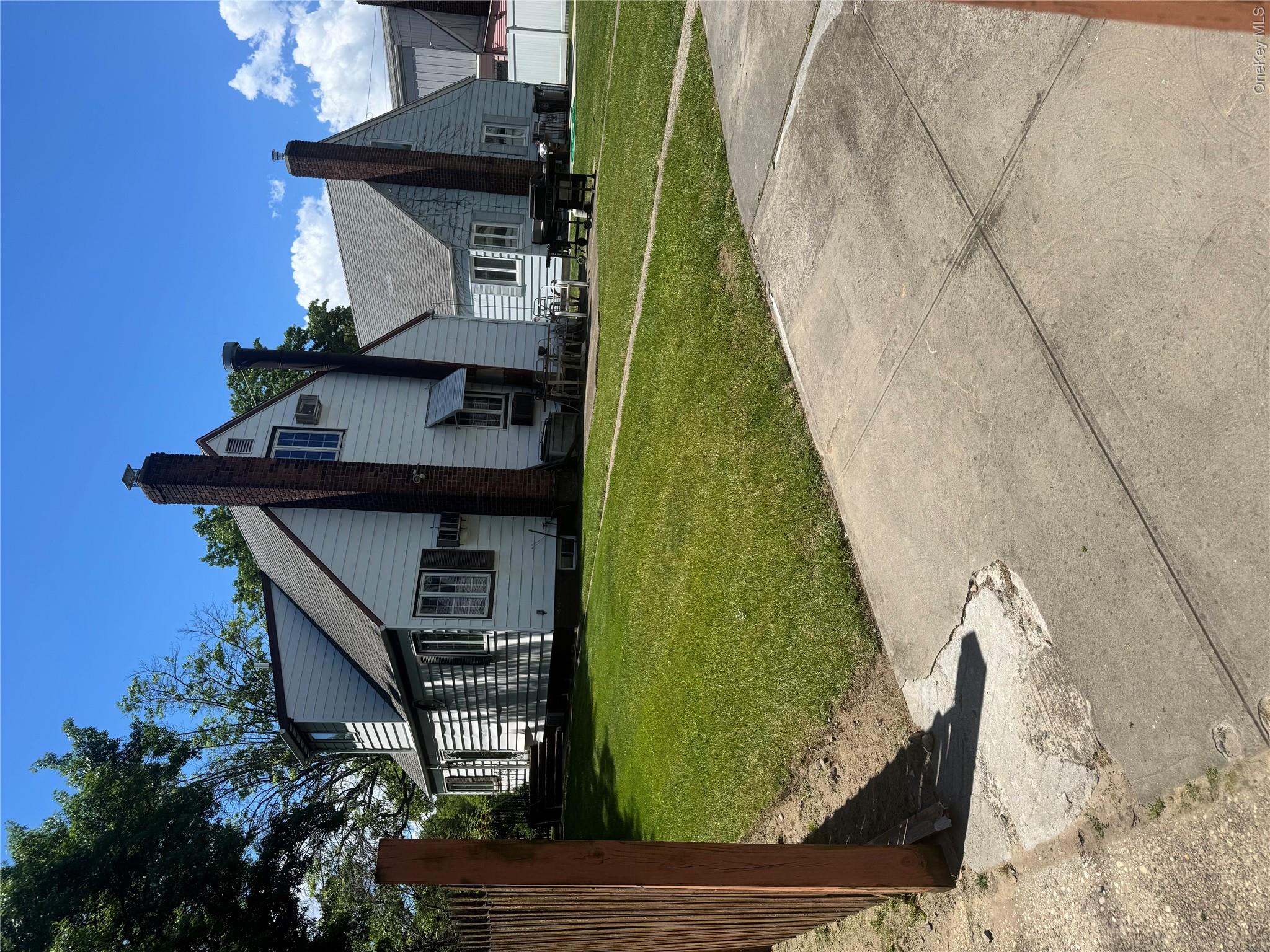 8019 Grand Central Parkway