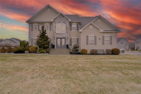 Homes For Sale - 3002 Molly Pitcher Drive<br/> New Windsor, NY 12553