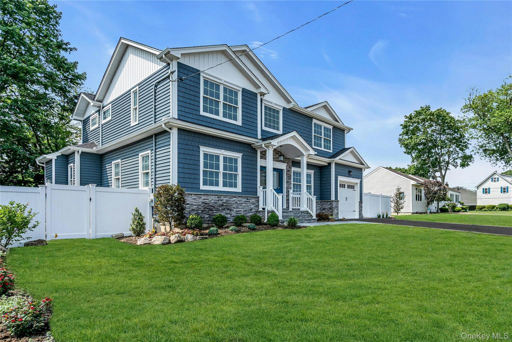 Photo of 68 Caroline Street, Bethpage, NY 11714 (MLS # 892906)