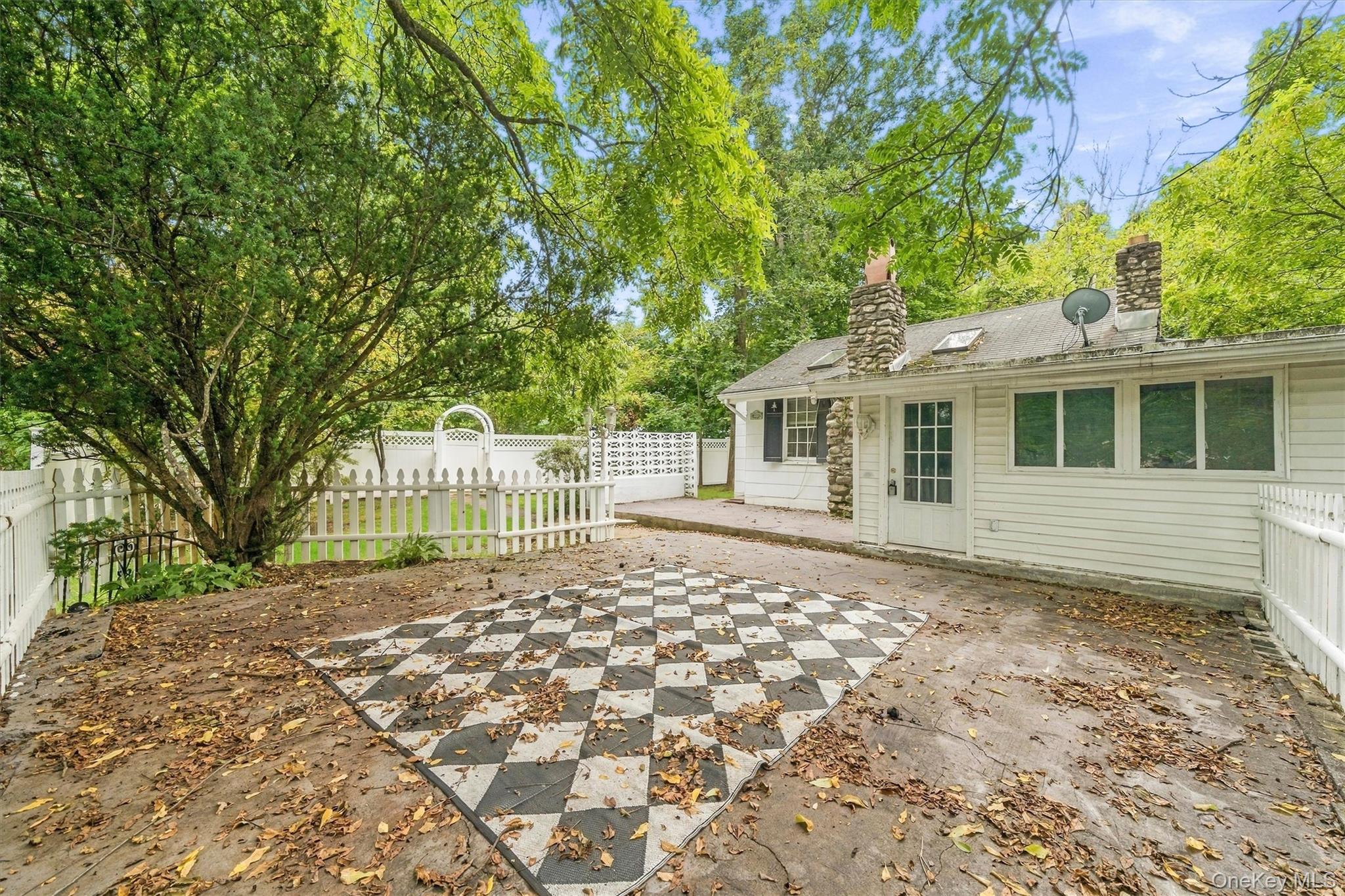 4 Hillside Trail