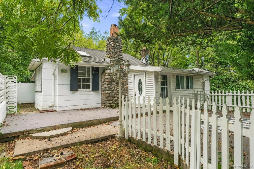 Photo of 4 Hillside Trail, Monroe, NY 10950 (MLS # 1052945)