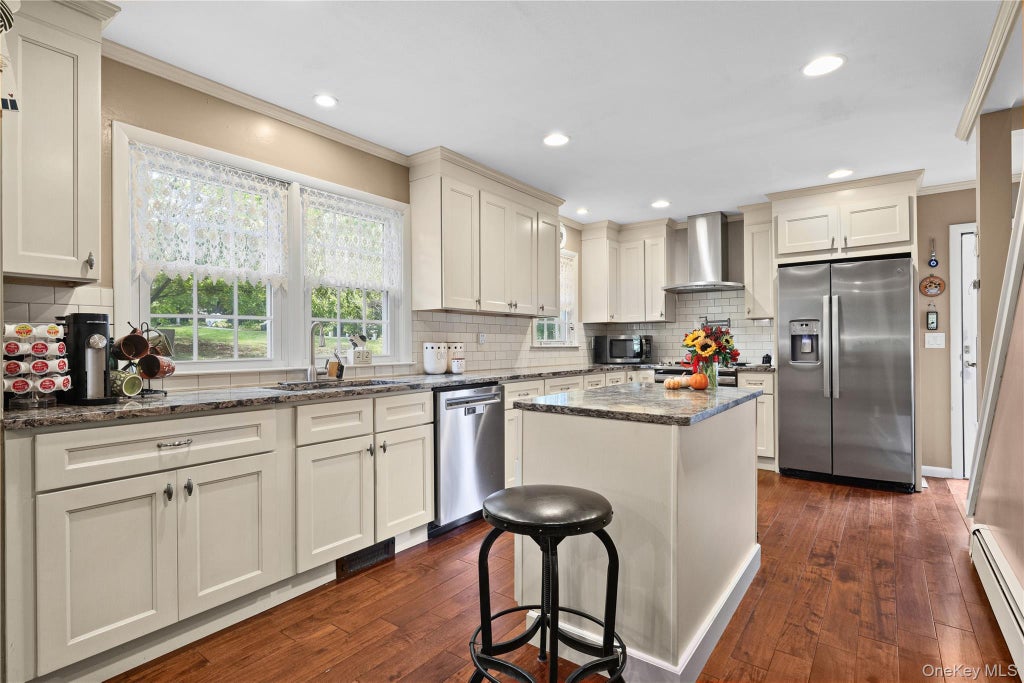 Photo of 33 Nevins Road, Mahopac, NY 10541 (MLS # 1031937)