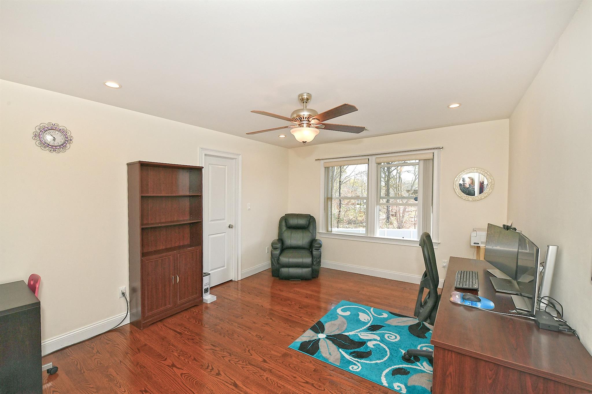 981 Baldwin Path, Dix Hills, New York image 34