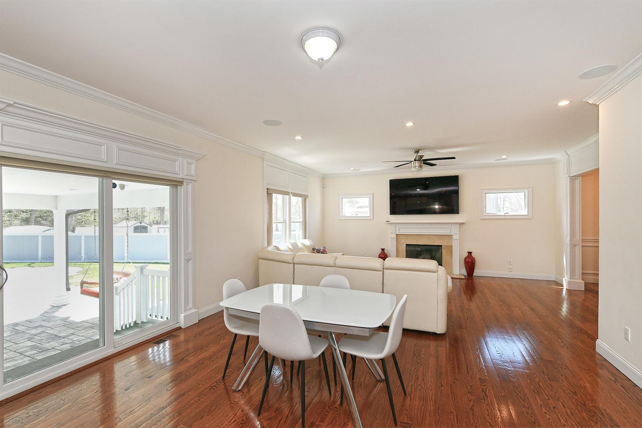 981 Baldwin Path, Dix Hills, New York image 19