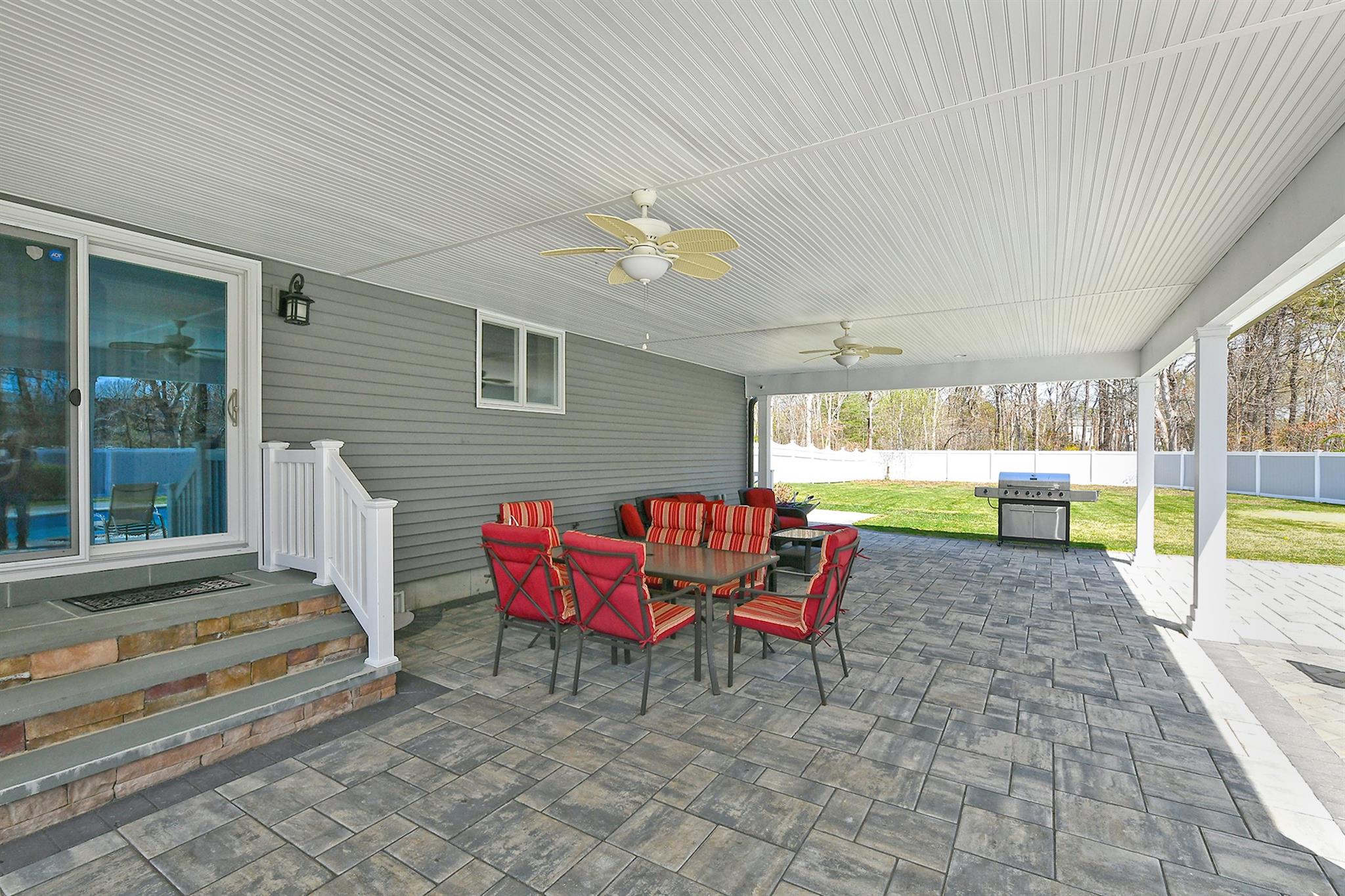 981 Baldwin Path, Dix Hills, New York image 38