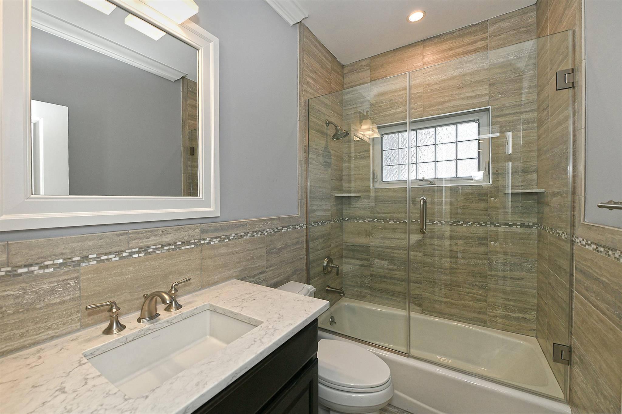 981 Baldwin Path, Dix Hills, New York image 25