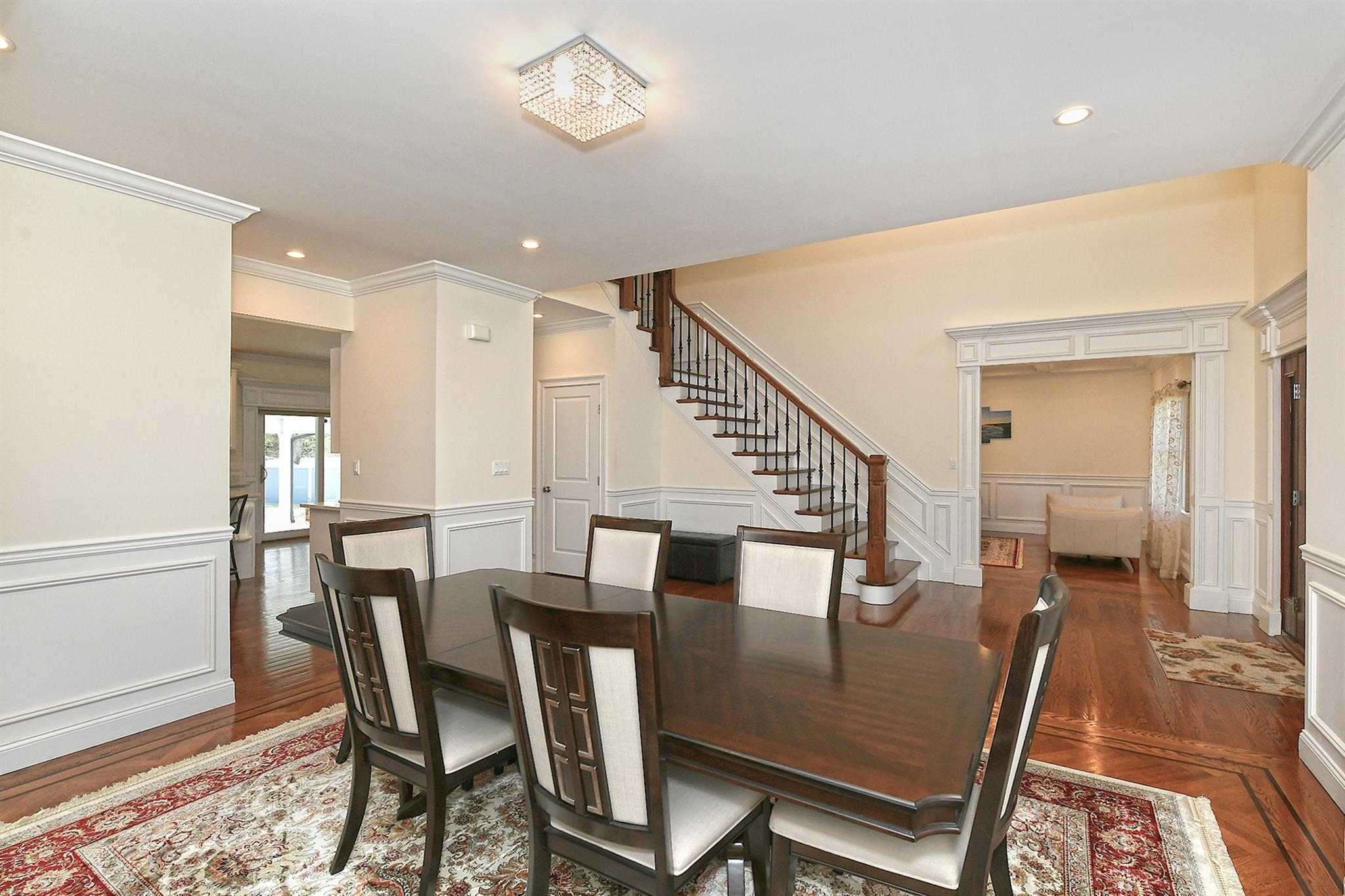 981 Baldwin Path, Dix Hills, New York image 10