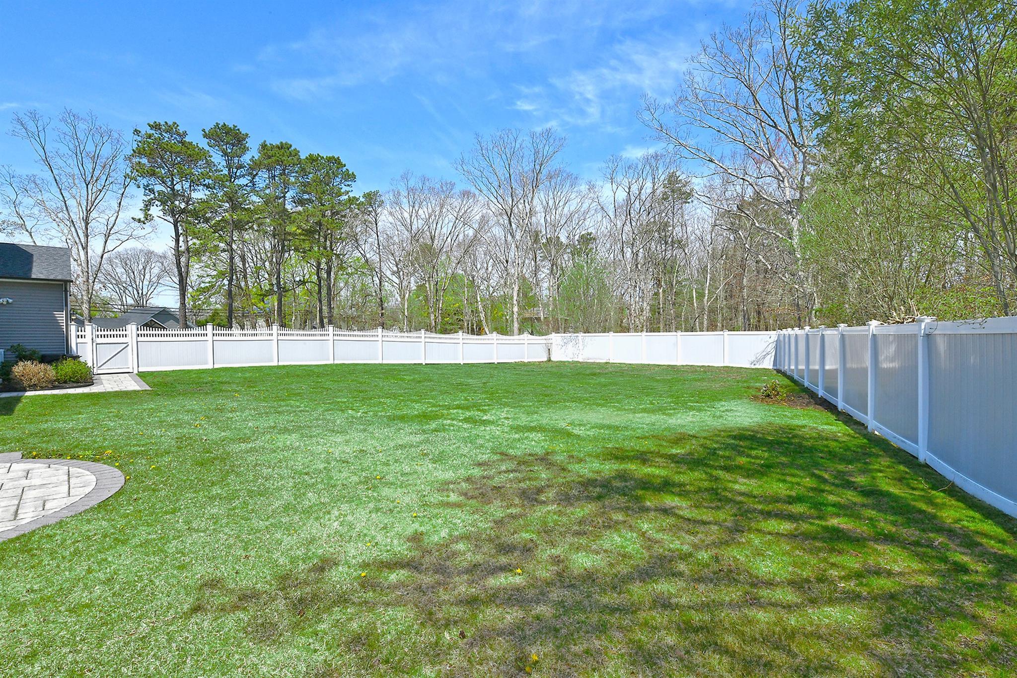 981 Baldwin Path, Dix Hills, New York image 44