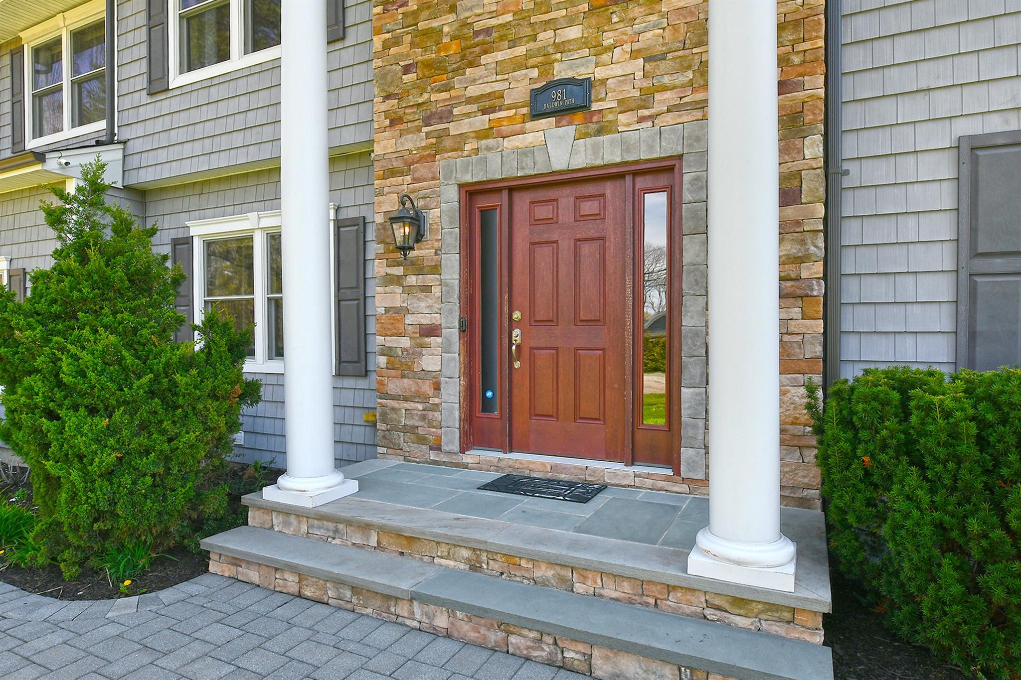 981 Baldwin Path