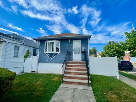 12419 6th Avenue College Point NY 11356