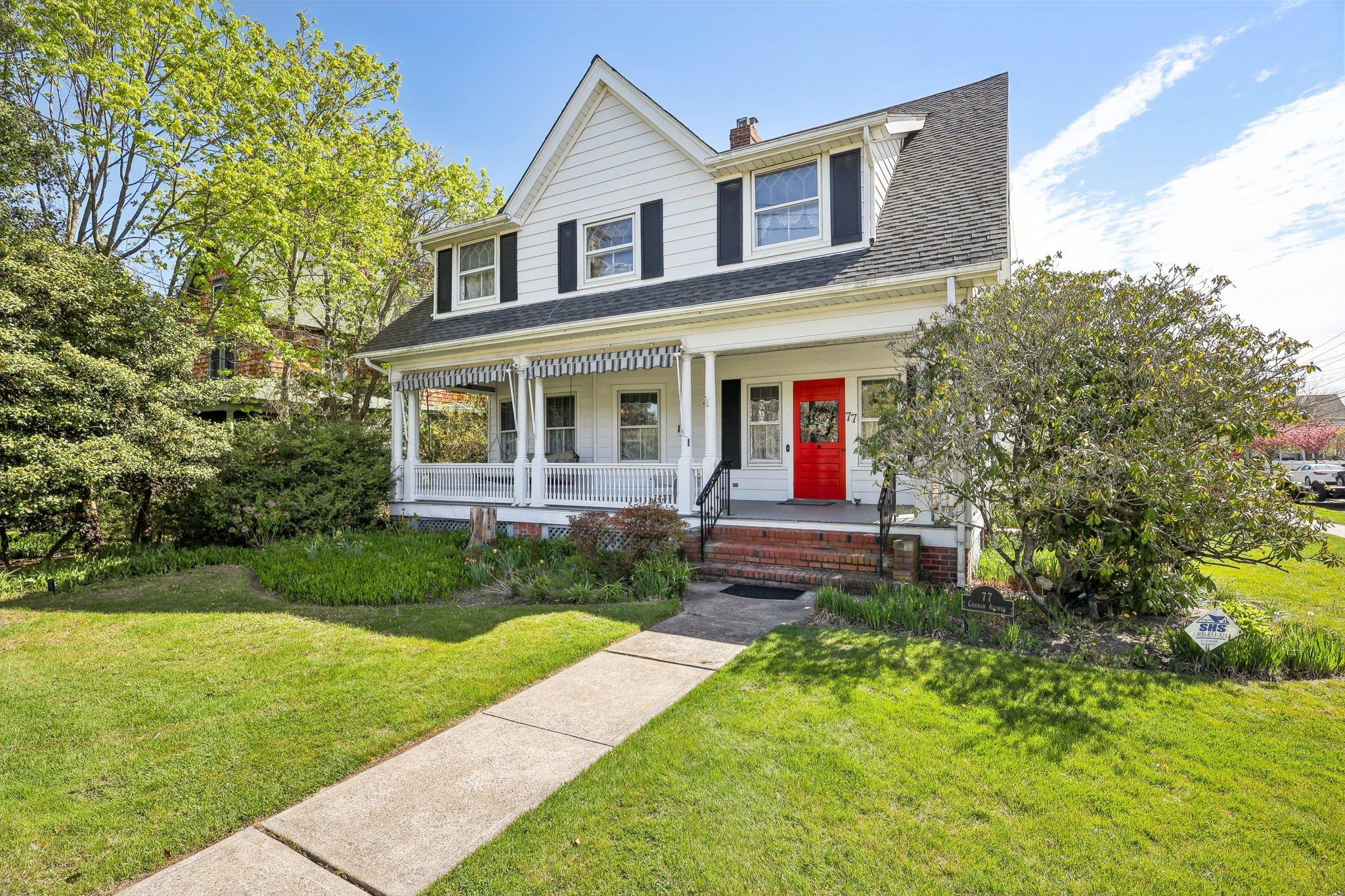 77 Church Avenue, Islip, New York image 1