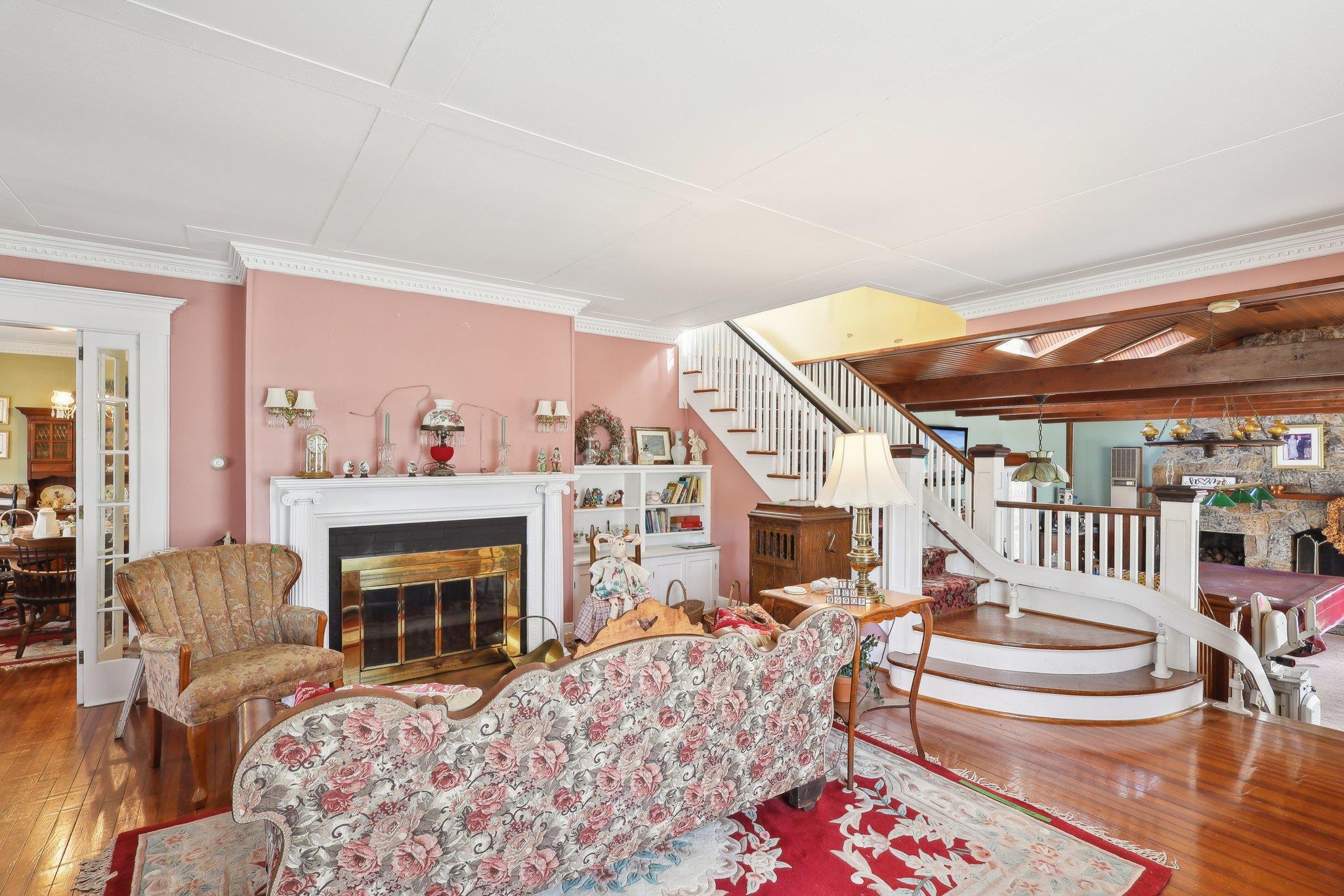 77 Church Avenue, Islip, New York image 10
