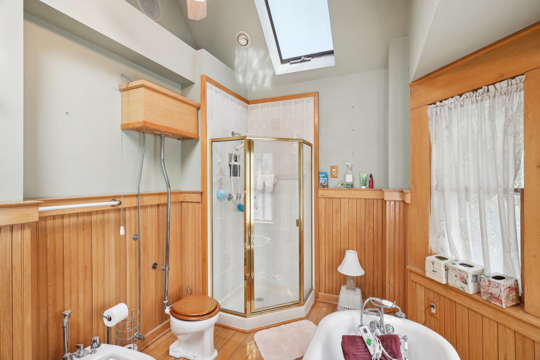 77 Church Avenue, Islip, New York image 37