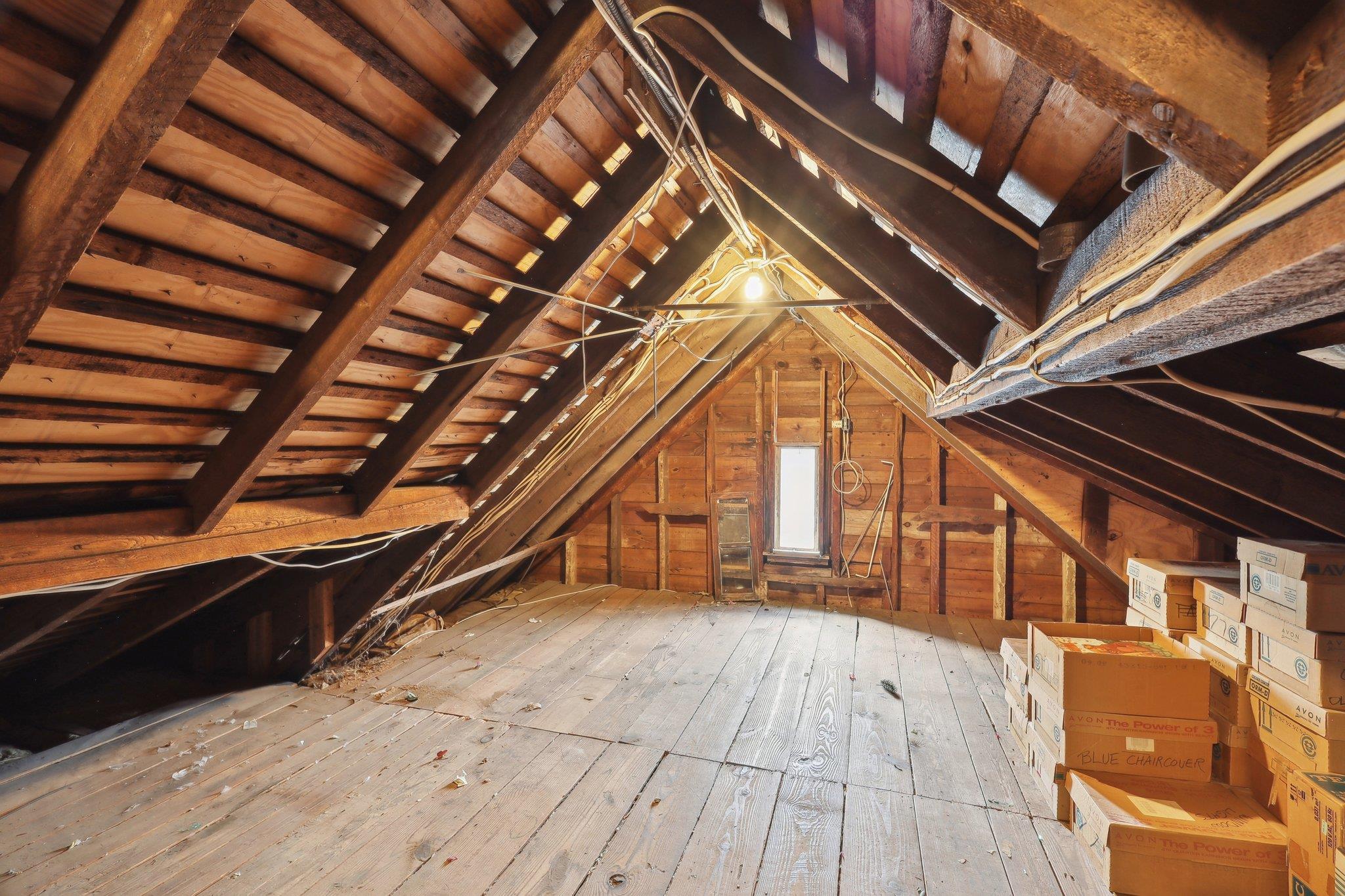 77 Church Avenue, Islip, New York image 40