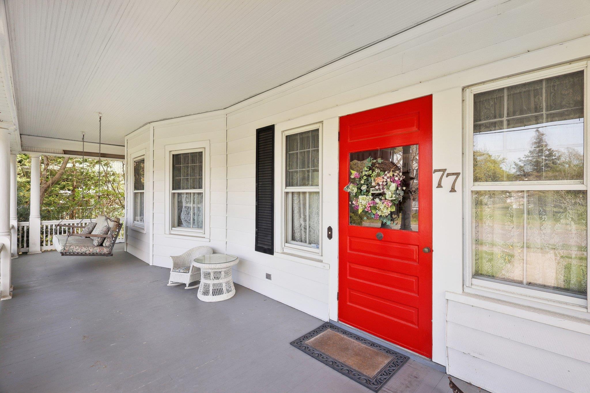 77 Church Avenue, Islip, New York image 4