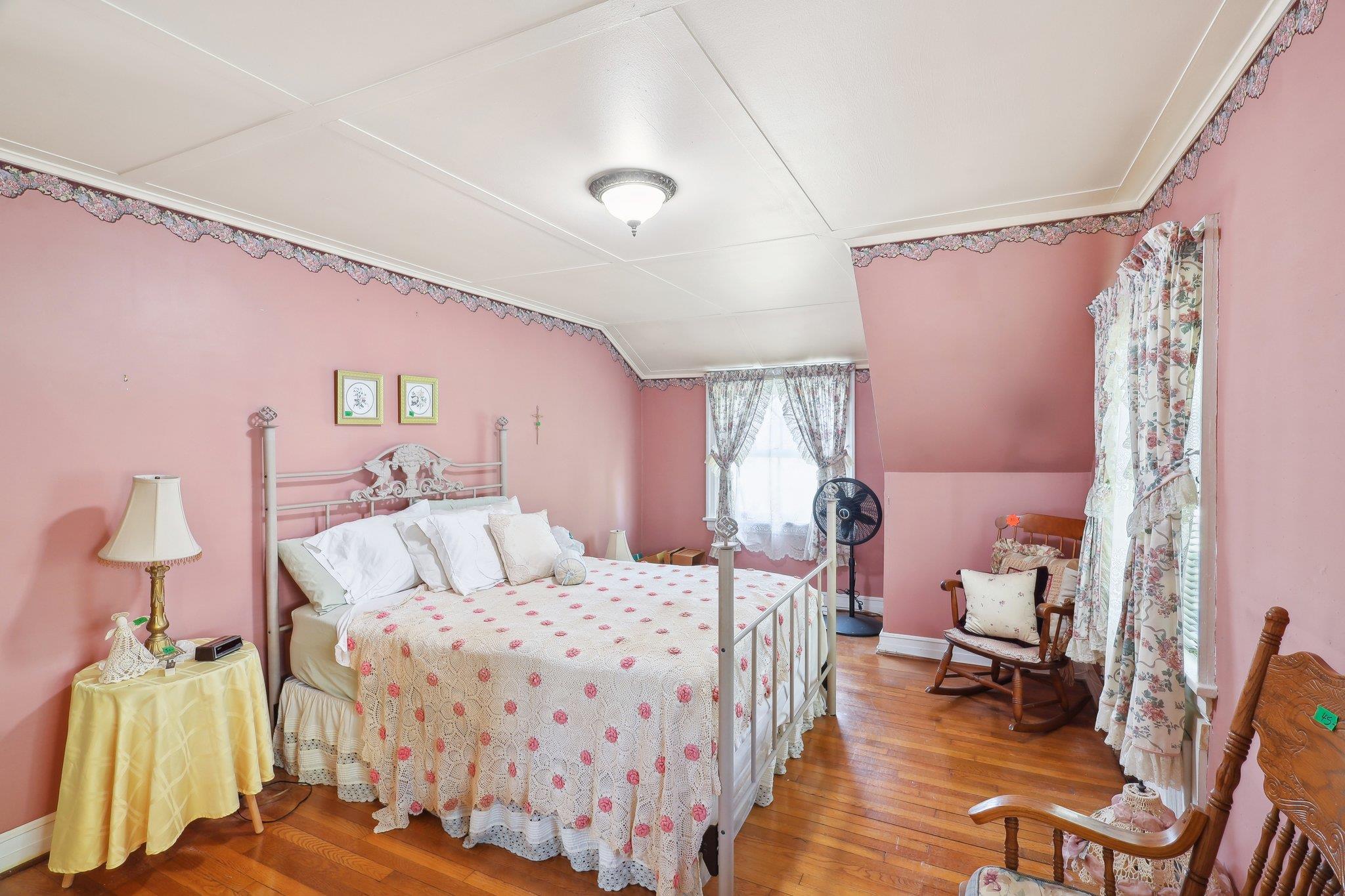 77 Church Avenue, Islip, New York image 24