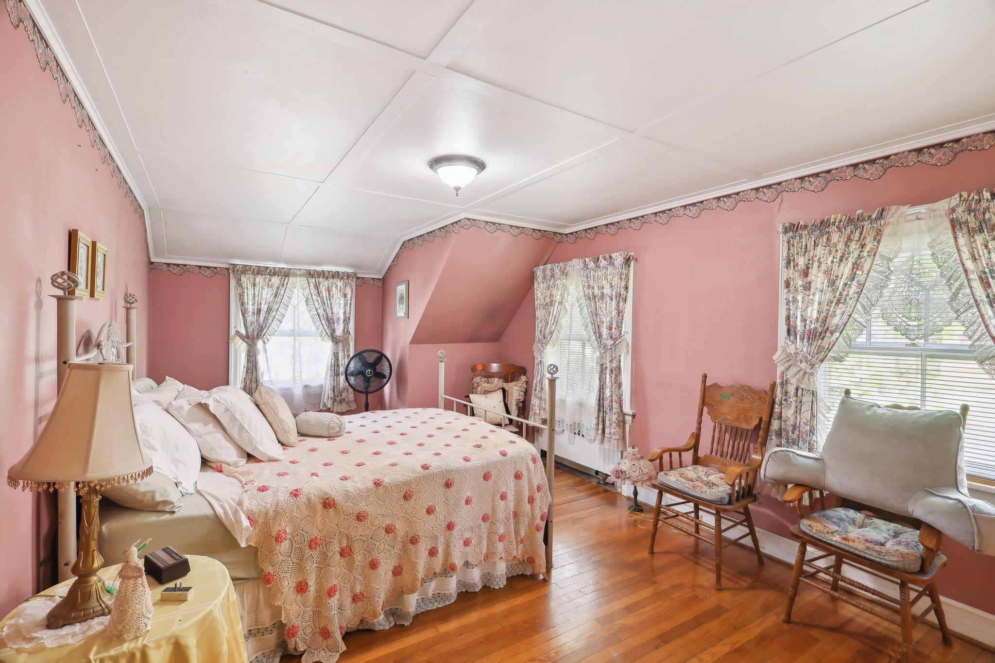 77 Church Avenue, Islip, New York image 23