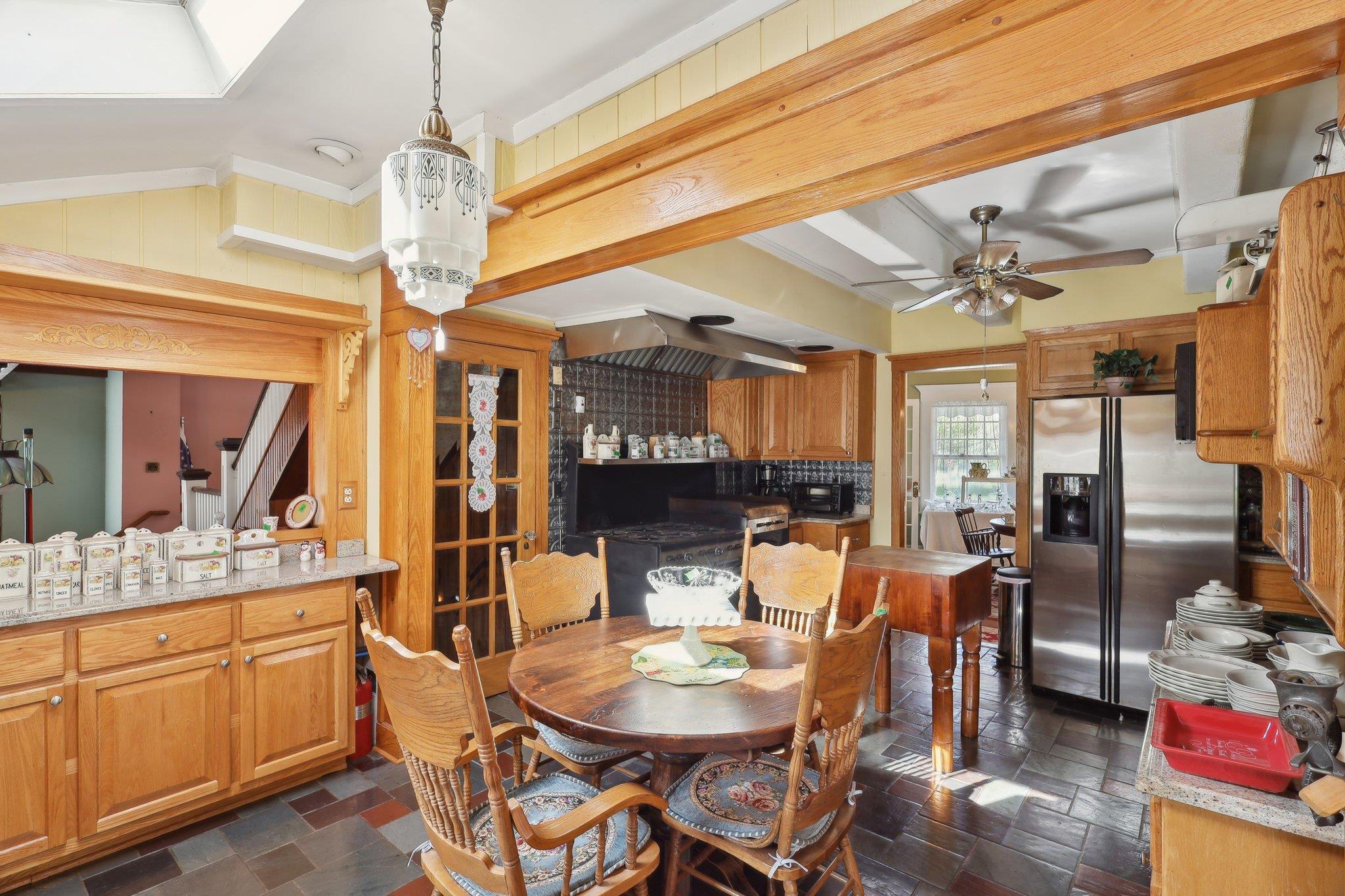 77 Church Avenue, Islip, New York image 18